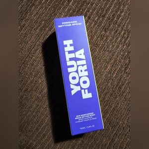 Youthforia Skin Moisturizing Serum Setting Spray